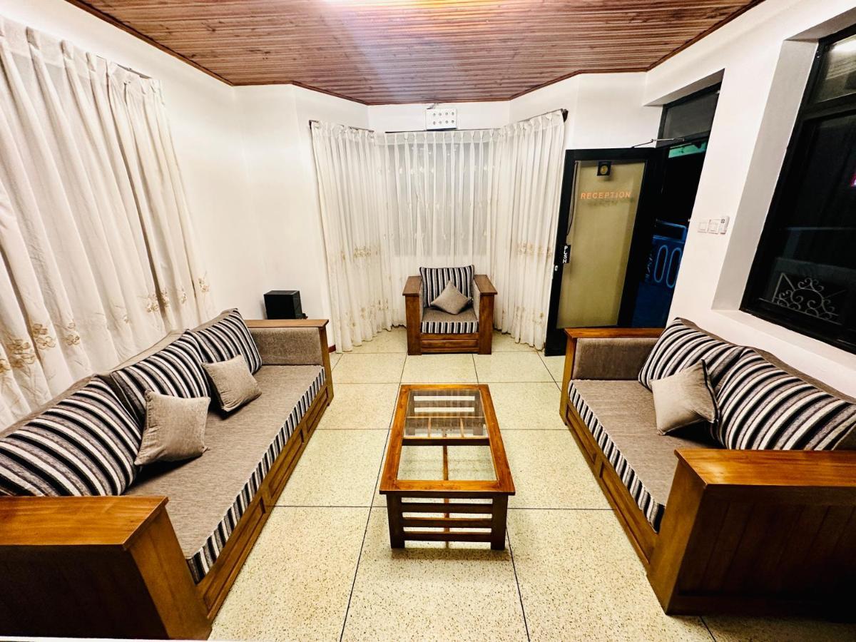 Royal Guest Hotel Inn Nuwara Eliya Exterior foto